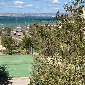 Appartement Spacious Studio W Sea View Terrace Near The Beach In Welkeys, Marseille